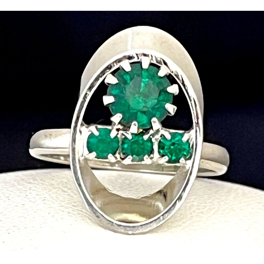 Vintage 1960s Cocktail Ring Silver Tone Green Rhinestone Mid Century Modern - 4K